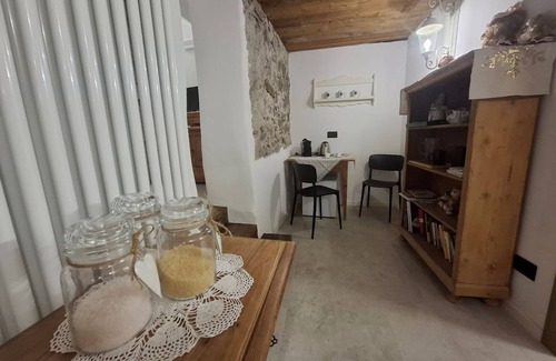 Montagnaga House | STABLES SUITE with one freestanding bath ntypical Trentino charming style
