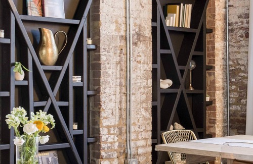Cabbagetown Condo | Stacks on Stacks Summ