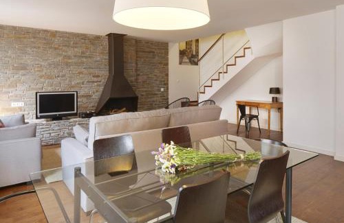 Gessa Apartment | Stadium by FeelFree Rentals