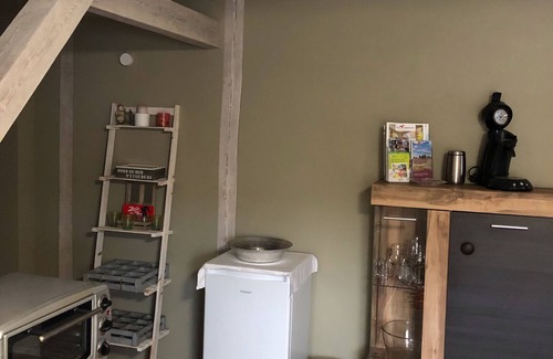Maasdorf Apartment | Stadtwohnung mit Balkon und Eigenem Eingang