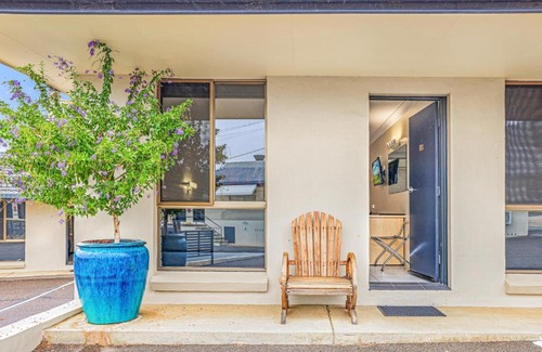 East Tamworth Hotel | Stagecoach Inn Motel