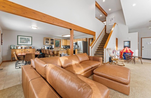 Willow Grove Cottage | Stand-alone Mountain Home, Private Hot Tub and Deck, Mountain Views #34 by Summit County Mountain Retreats