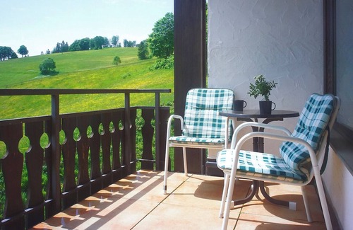 Todtnauberg Apartment | Standard double room, 24sqm, shower/WC with balcony