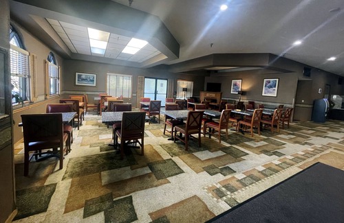 Eagan House | Standard Queen Room with Two Queen Beds Non - Smoking