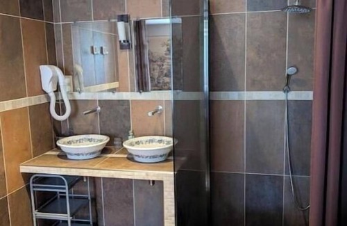 Nouan-le-Fuzelier Apartment | Standard room