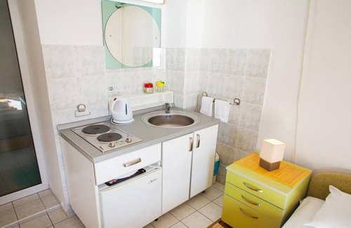 Petrovac Apartment | Standard Studio with Shared Balcony 1