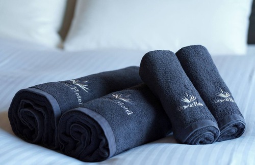 Suita Hotel | Standard Twin Nonsmoking Room without meals p/Suita Ōsaka