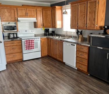 Clarenville Hotel | Stanley House Motel