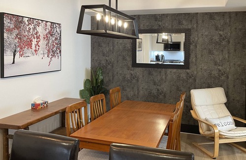Clearview House | Stanley House - Upscale 2 Bedroom Gem - New Listing