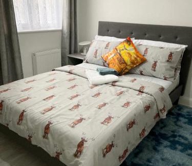 Alibon Apartment | Stanton - Impeccable and stylish 2 bedroom