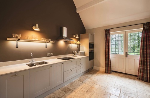 Christchurch Apartment | Stapledon - Luxury Cottages