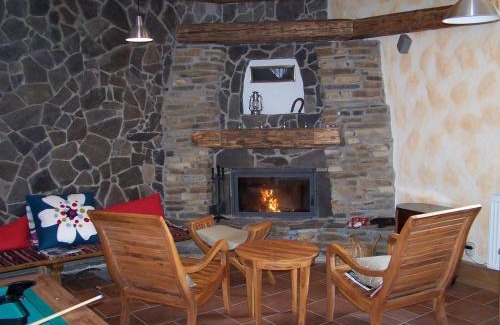 Priepasne House | Stará Škola
