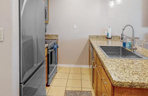 South Padre Island Apartment | Star Beachside Condominiums 106