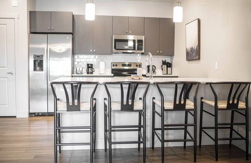 Star Apartment | Star Charm apartment- with pool, gym, hot tub & Pac- Man