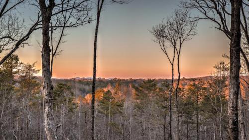 Morganton House | Star Creek Chalet