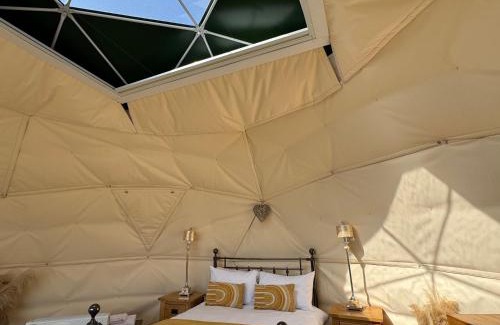 Cuddesdon Other | Star gazing Dome 1 MERCURY with cozy log burner
