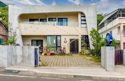 Guanshan House | Star & Sun B&B