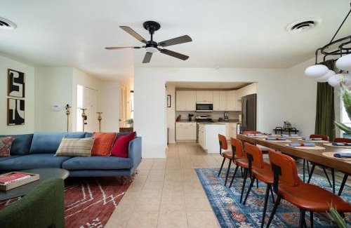 Oakwell Farms House | Starcrest 4 Br Haven Pool Hot Tub Putt Putt Arcade