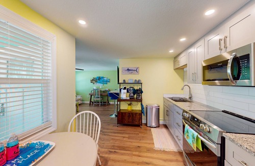 Laurel House | "Starfish" at The Shore Beach Houses Resort
