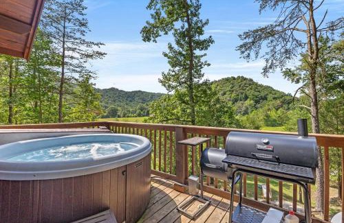 Stanton House | Stargazer - Rooftop Hot Tub Walk To Red River