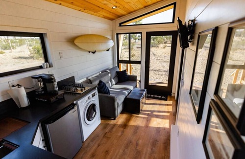 Lancaster House | Stargazing Tiny Home - Starry Haven