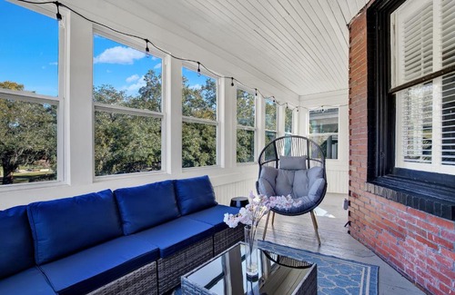 Metropolitan Apartment | Starland Perch Upper