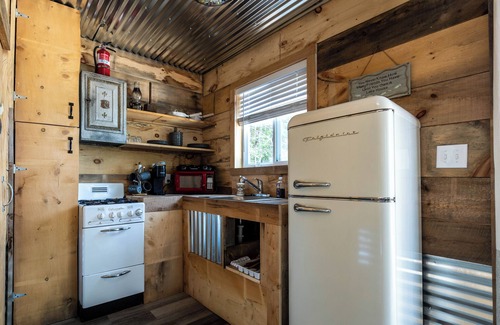 Cheboygan Cabin | "Starlight Cabin" Off-Grid Tiny Home on Lake Huron