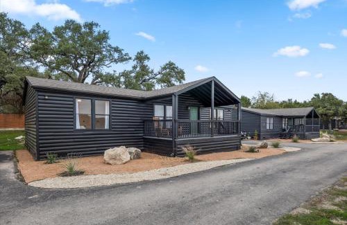 Canyon Lake House | Starlight Horizon Cabin K - Pet-Friendly Texas Hill Country Cabin Near Canyon Lake - Pool, Stargazing & Group Getaways - Sleeps 8