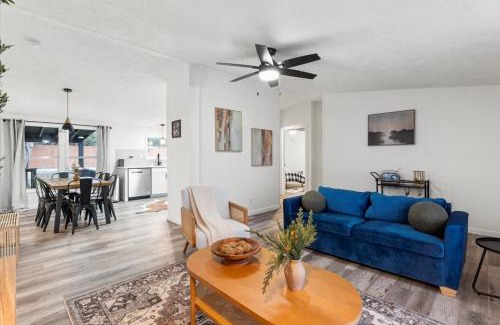 Canyon Lake House | Starlight Horizon Cabin K - Pet-Friendly Texas Hill Country Cabin Near Canyon Lake - Pool, Stargazing & Group Getaways - Sleeps 8