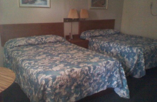 Mackinaw City Hotel | Starlite Budget Inn