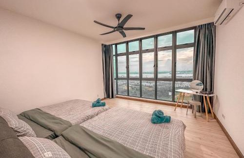 Masai Apartment | [Starry x CREAM] Sea View Apartment 10-12pax *FREE Netflix