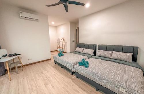 Masai Apartment | [Starry x CREAM] Sea View Apartment 10-12pax *FREE Netflix