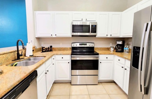 Four Corners Condo | Stars Gate Paradise at Champions Gate-Near Disney theme parks
