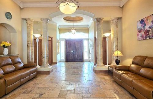Kissimmee Villa | Stars Manor-Disney-Universal-Pool-22people