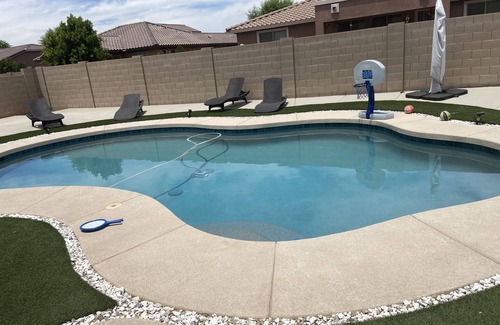 Glendale House | State Farm Stadium, Outlet Mall, AMC, Top Golf, Casino within 2 miles!