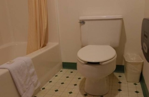 Maugansville Hotel | State Line Inn