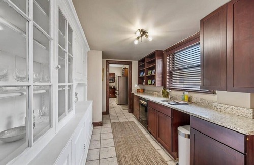Central West End House | Stately 8BR Historic CWE Home /ABODEbucks