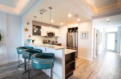 Merritt Island Apartment | Stateroom Elite Summa