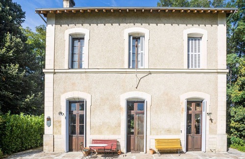 Jemelle Villa | Station Home in Liglet with Private Pool