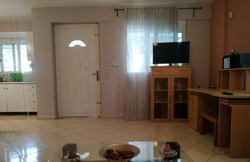 Spata-Artemida Apartment | Stavros Apartments