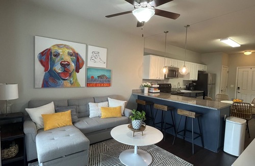Starkville Condo | Stay and play in the heart of everything Starkville has to offer!