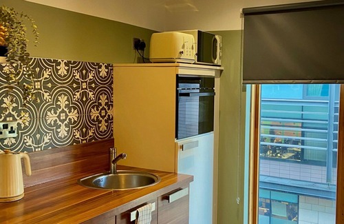 Sheffield Apartment | Stay Angels @ Blonk Street - Studio