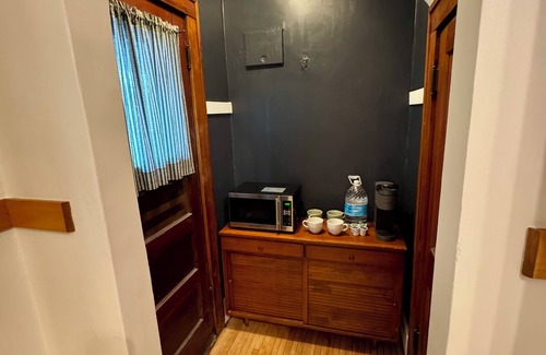 Macalester - Groveland House | Stay at Joan’s Place! Charming, updated 2-bedroom house in Mac Groveland