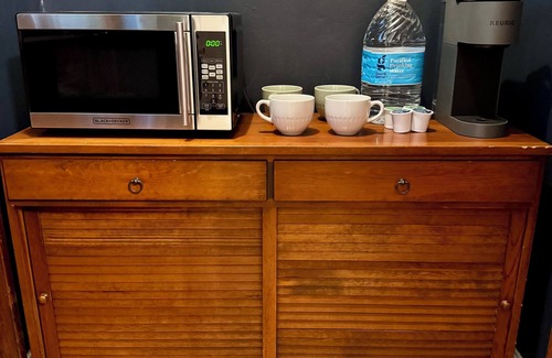 Macalester - Groveland House | Stay at Joan’s Place! Charming, updated 2-bedroom house in Mac Groveland
