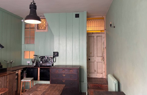 Old Town Hastings House | Stay at My Place in Hastings Old Town