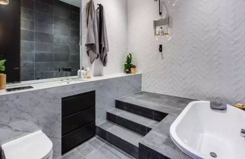Prahran Apartment | Stay at the Amazing Block Glasshouse Apartment!