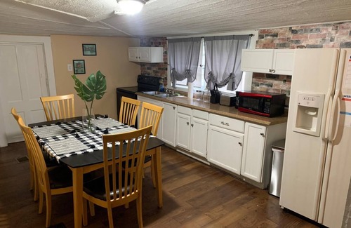 Ybor City House | Stay at this perfect home, just 5 minute drive to Ybor city