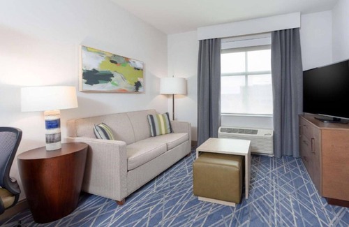 Broomfield House | Stay awhile in scenic Broomfield!