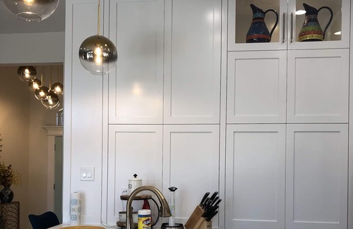 Dallas House | Stay Cozy, Luxury yet Modern!! Just for you.