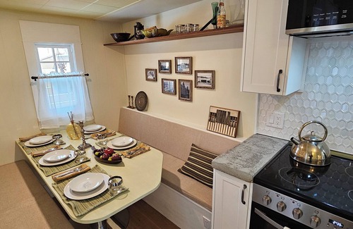 Okanagan-Similkameen House | Stay Downtown in one of Princeton's historical homes, The Burr House